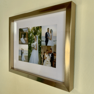 Marco Foto Alive  (28 × 23 cm) – Color Dorado (Horizontal)